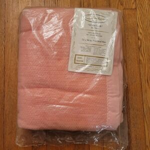 Vintage Chatham Starglow Pink Acrylic Thermal Waffle Blanket 72x90 NOS Irregular
